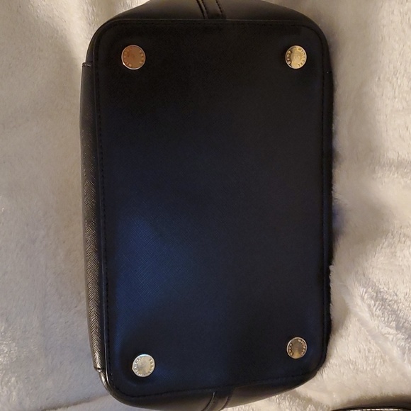 Michael Kors tote - Picture 4 of 5